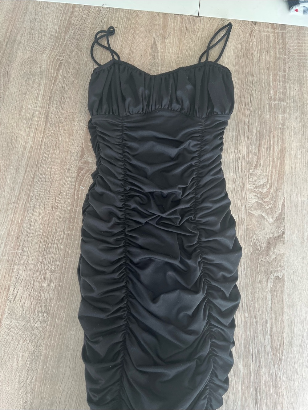 superdown Black Ruched Spaghetti Strap Mini Dress